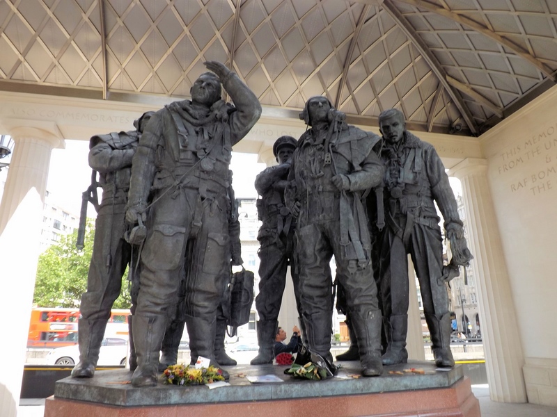 49SA_Bomber-Command-Memorial